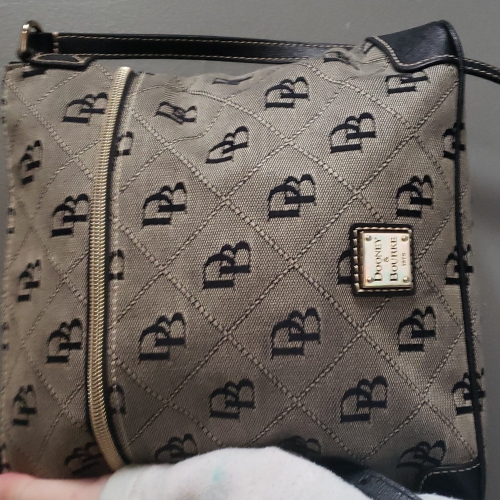 Vintage black & gray dooney & bourke